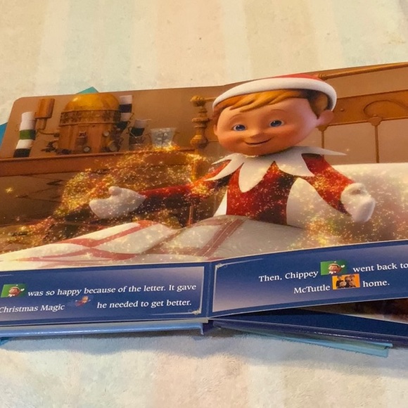 Elf on the shelf book lot with pancake mold - Picture 6 of 14